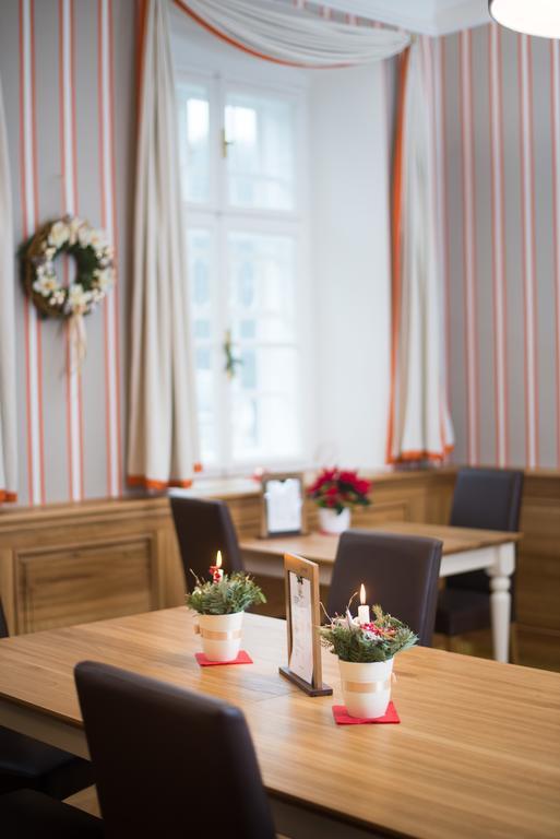 Zamek Dukovany Hotel Eksteriør billede